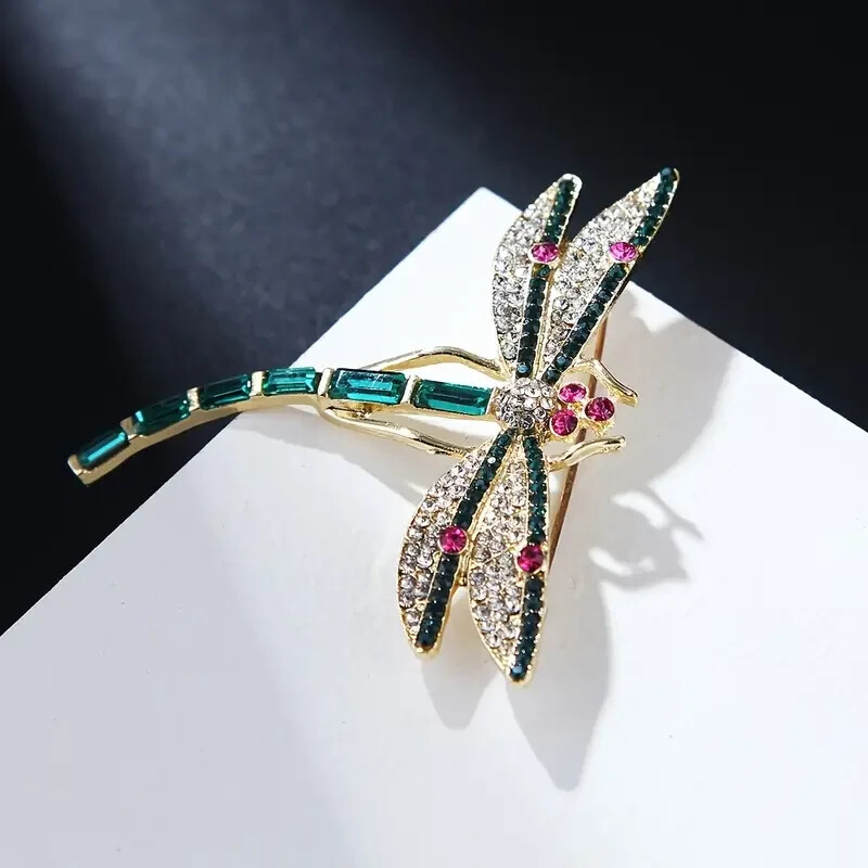 Broche de libélula extragrande con pinza para bufanda esmaltada en tono verde