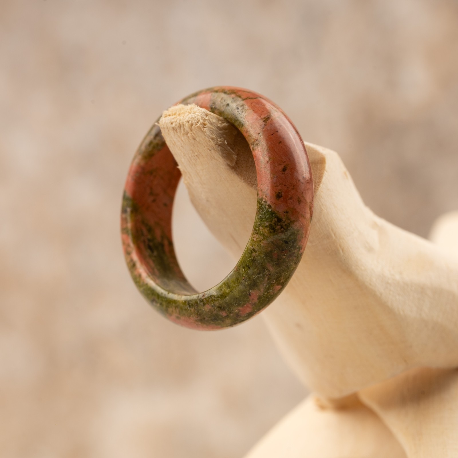 Healing Crystal Rings, Natural Stone Solid Bands, Jewelry Gifts, US Sizes 7-10