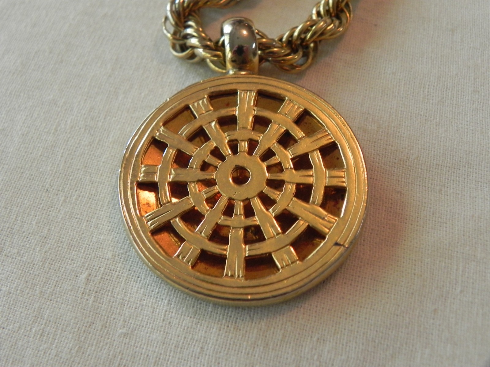 Crest Choker Necklace Renaissance Medieval Gold Tone Medallion Unknown Vintage