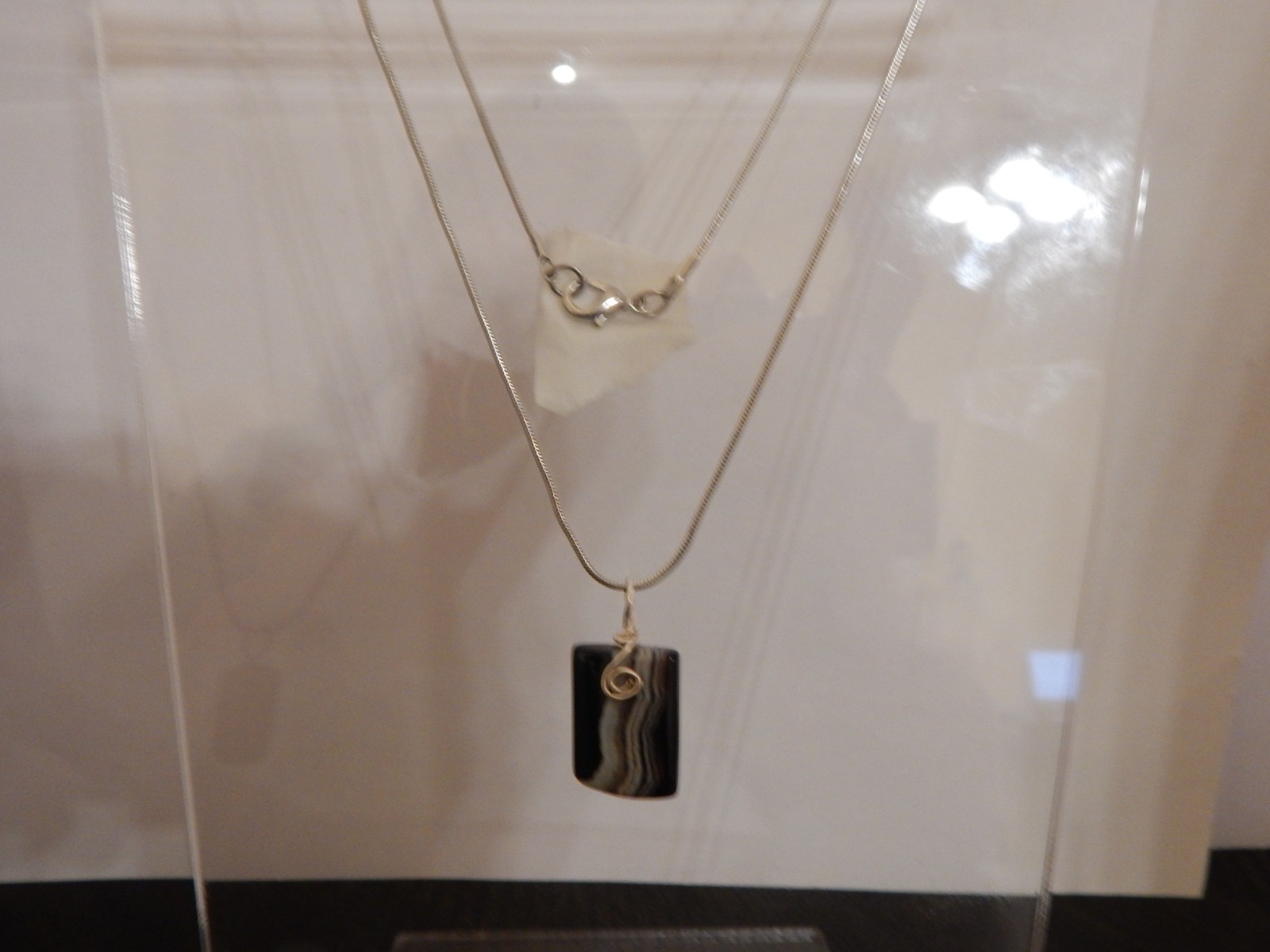 Semi Precious gem stone hand made wrapped 18″silvertone Necklace