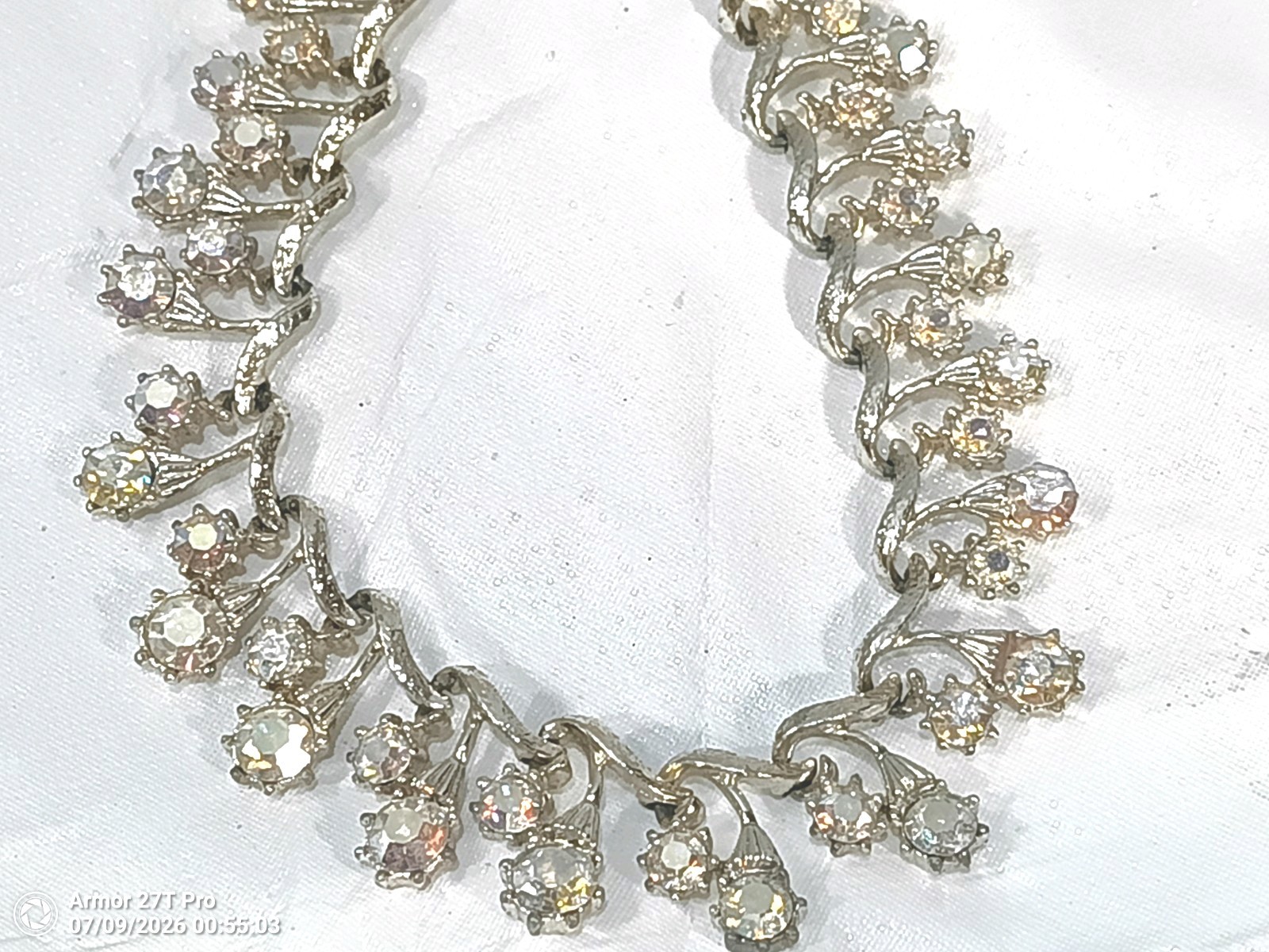 Vtg Mid Century Aurora Borealis Rhinestone Fringe Necklace Heavy Gold Tone 19″