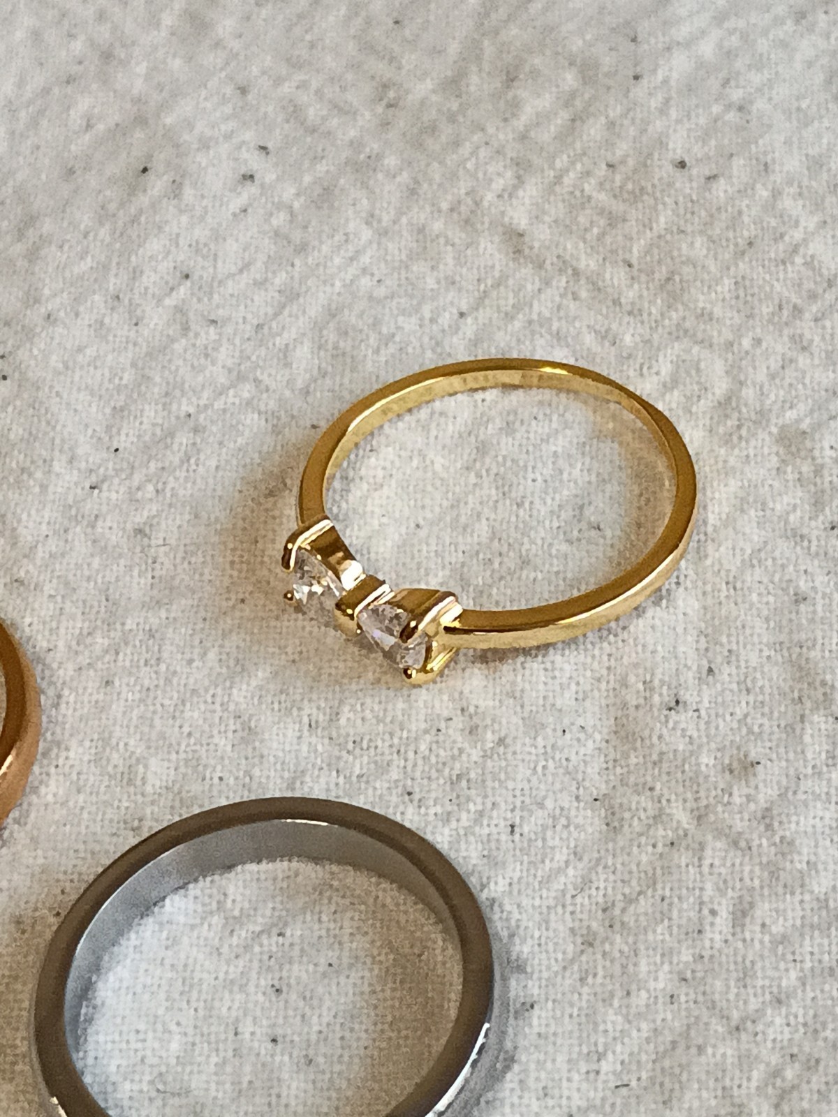 Lot Of Various Sized Fashion Rings Sz 3.5, 5, 6, 7, 8 Bag 0164 D17