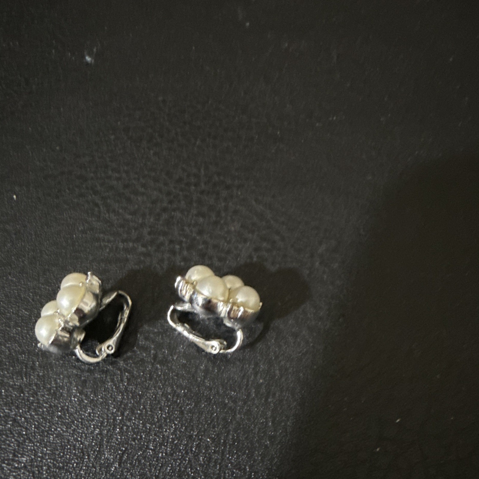Silver Tone White Imitation Pearl Flower Cluster Clip-On Earrings Faux Pearl