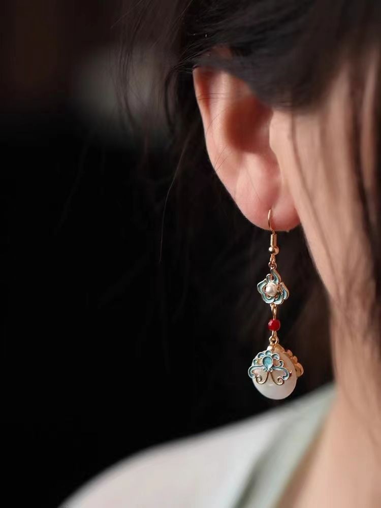 Chinese Style Butterfly Dangle Earrings Hanfu Qipao Womens Elegant Jewelry