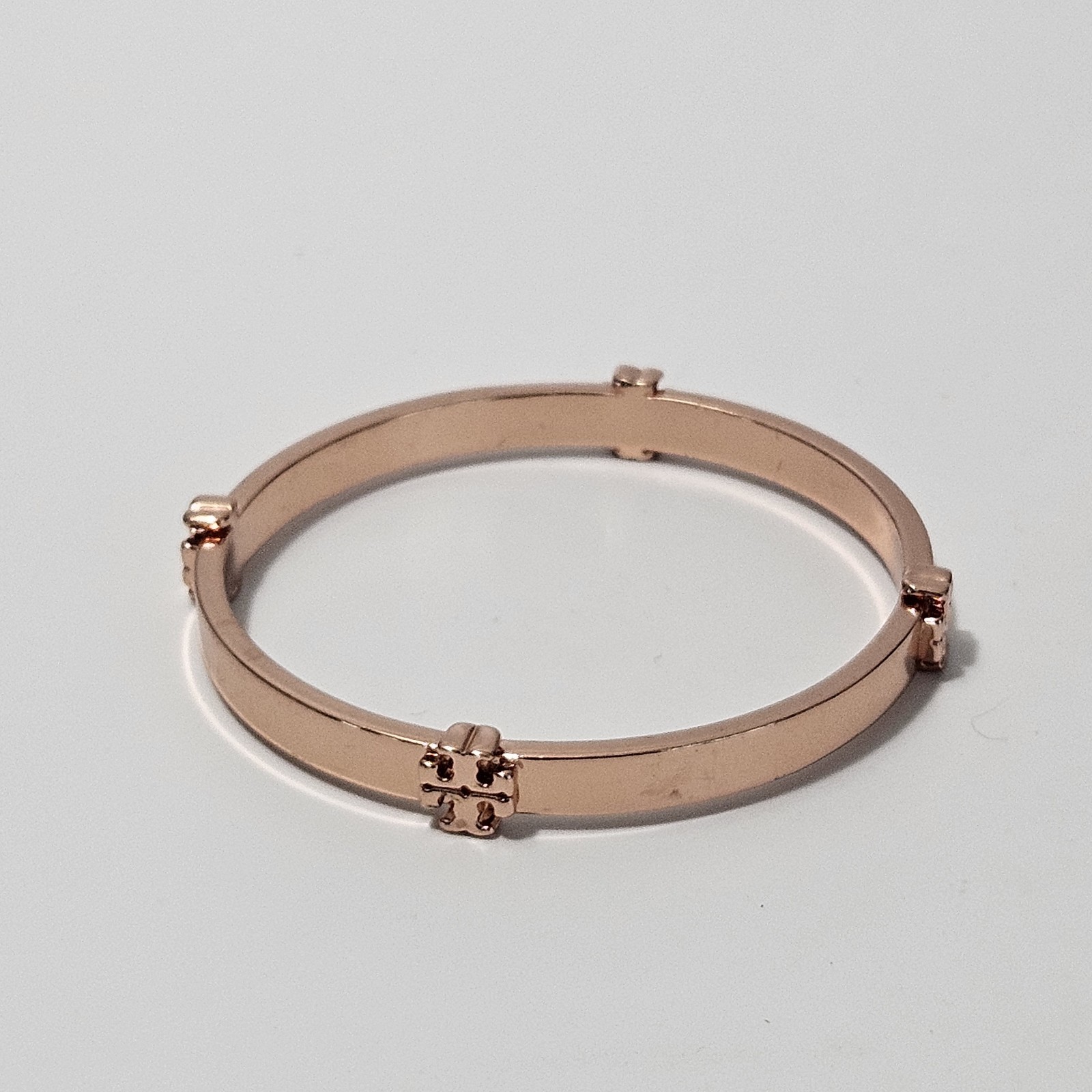 Tory Burch Logo Bangle Bracelet Rose Gold-Tone with Dust Bag
