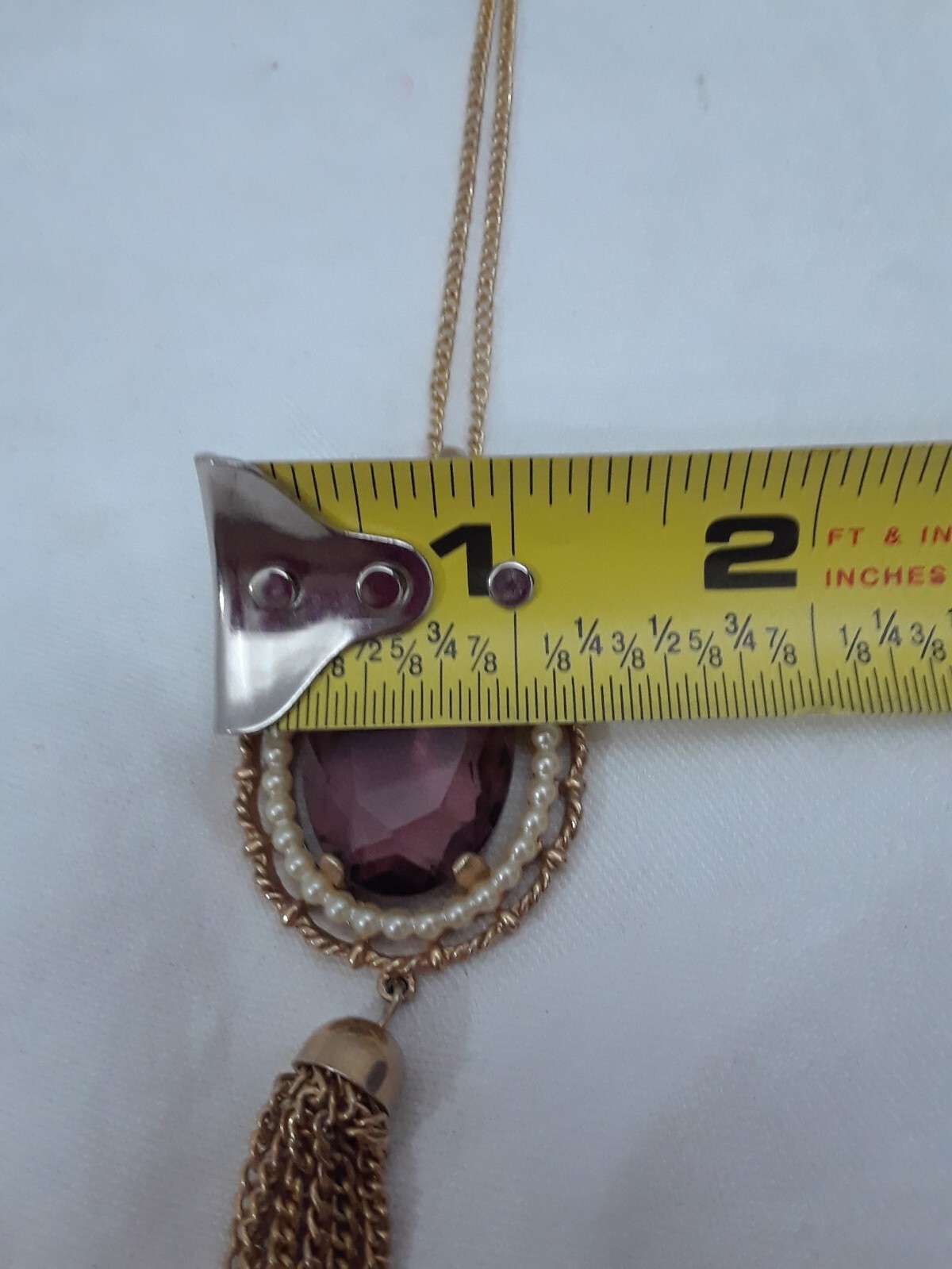Vintage Purple Cut Oval Stone Surrounded Faux Pearls Gold Tone Tassel 24″ Chain
