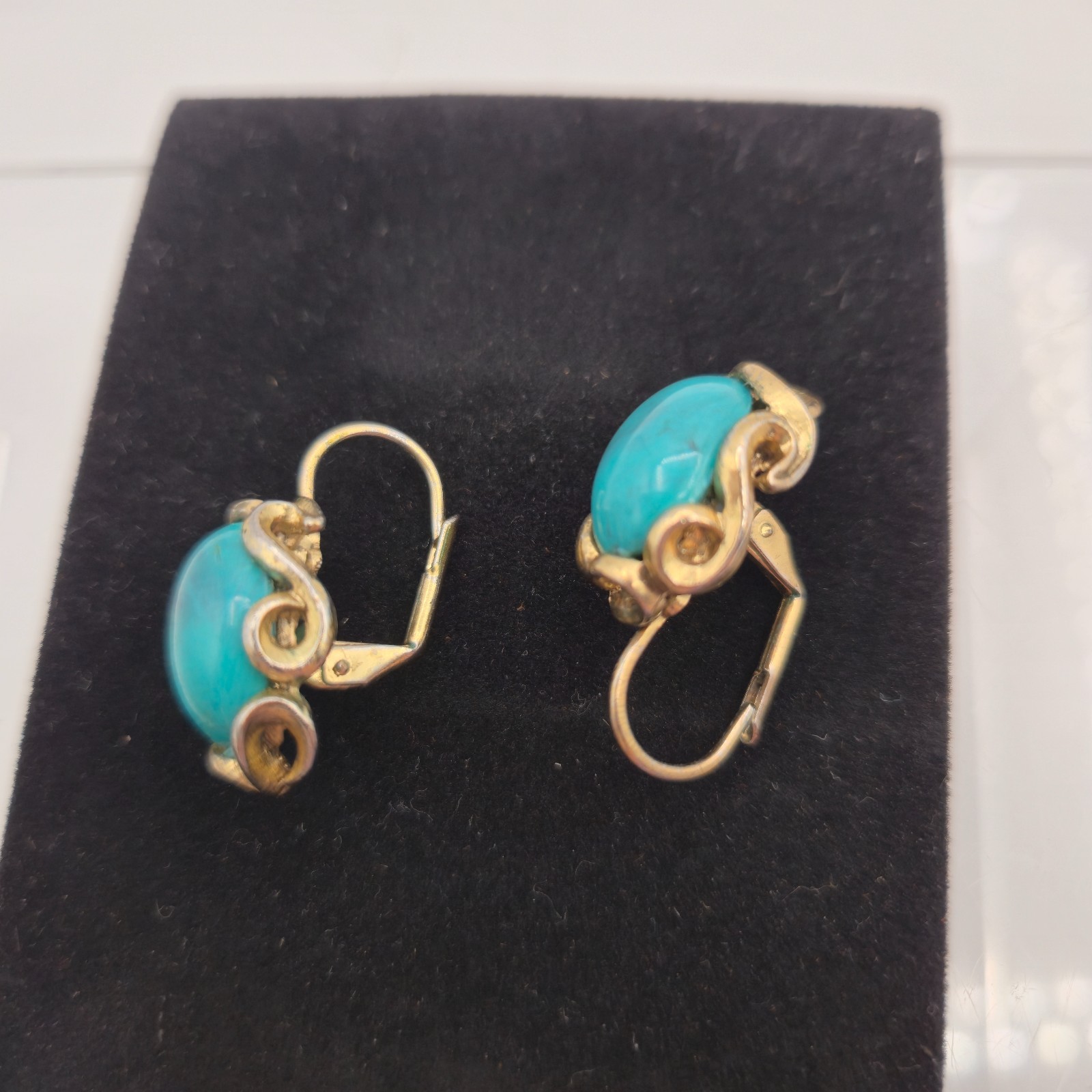 Turquoise Color Cabochon Earrings Gold Tone Leverback Floral Scroll 1in Pair