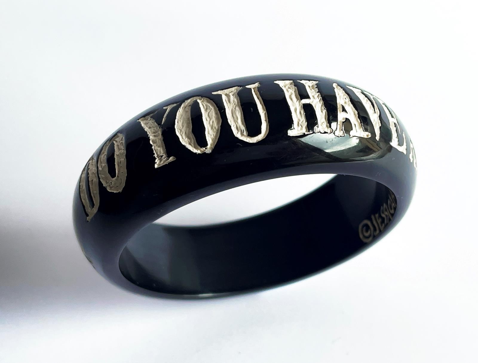 JESSICA KAGAN CUSHMAN RESIN BANGLE BRACELET DO YOU HAVE ANY IDEA WHO I AM? JKC