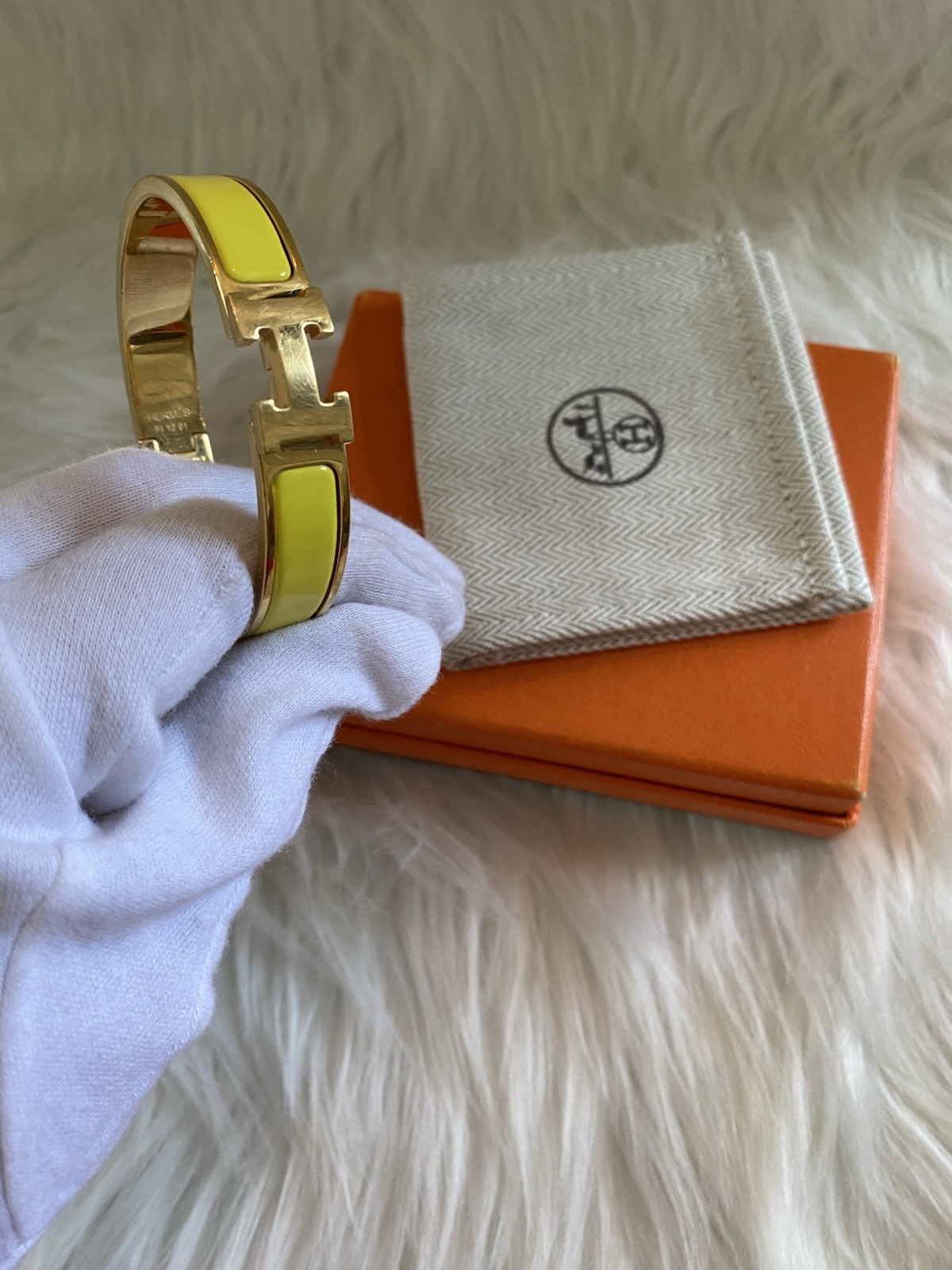 hermes clic clac H bracelet PM Authentic