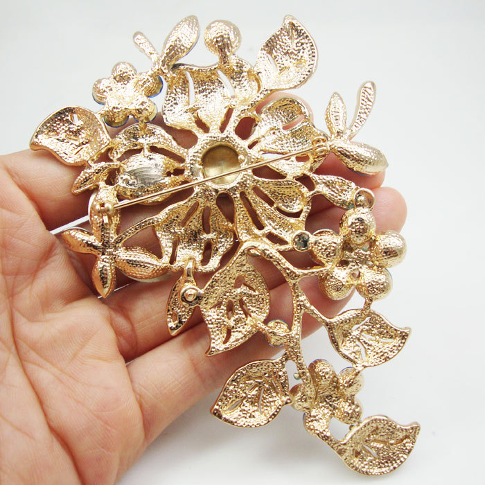 Vintage Style Blue Rose Flower Brooch Pin Rhinestone Crystal Woman Jewelry