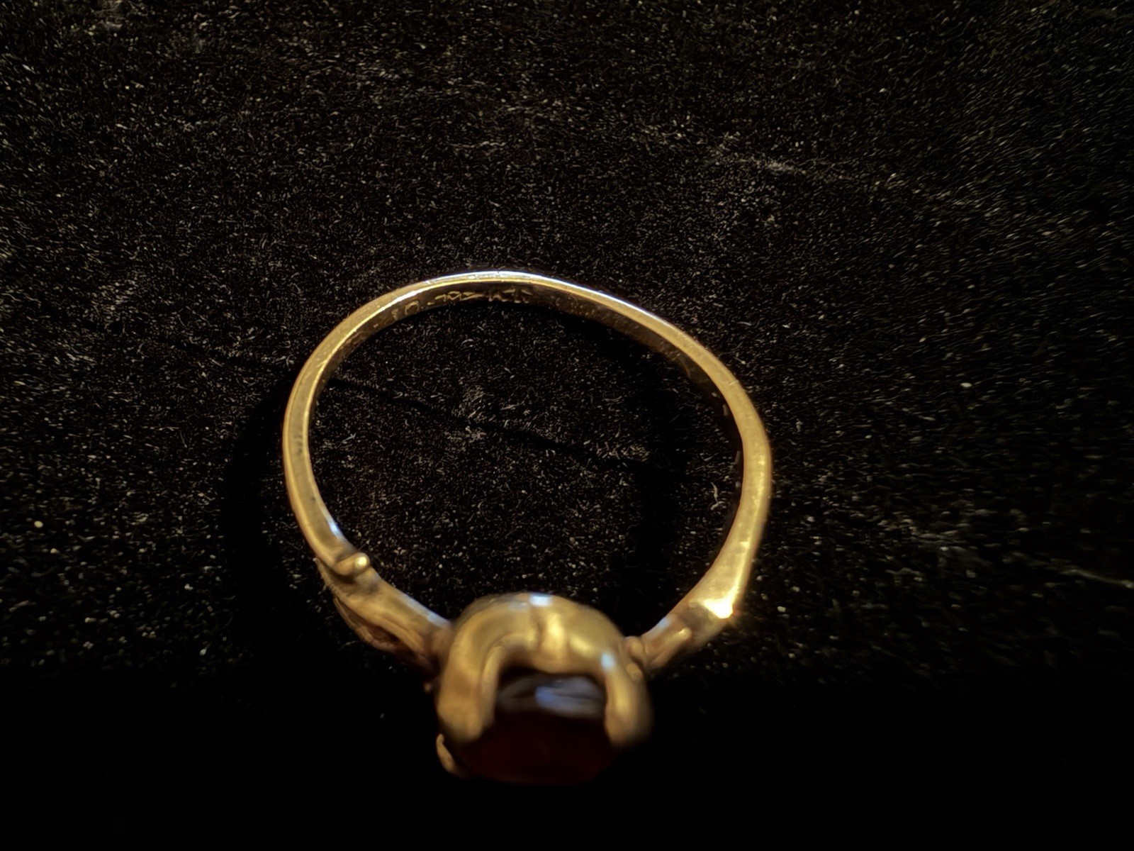 Antique Leaf 10k Yellow Gold Ring Oval Stone Prong Set Size 5.5