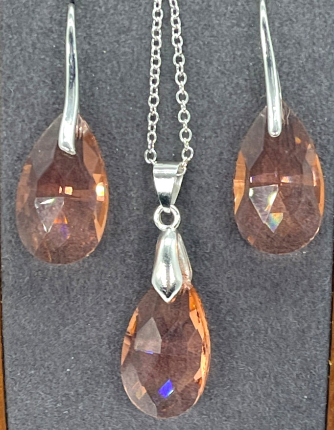 Necklace/Earrings 925 Silver Peach Color Faceted Teardrop Crystals 20″ Ear 1.5″