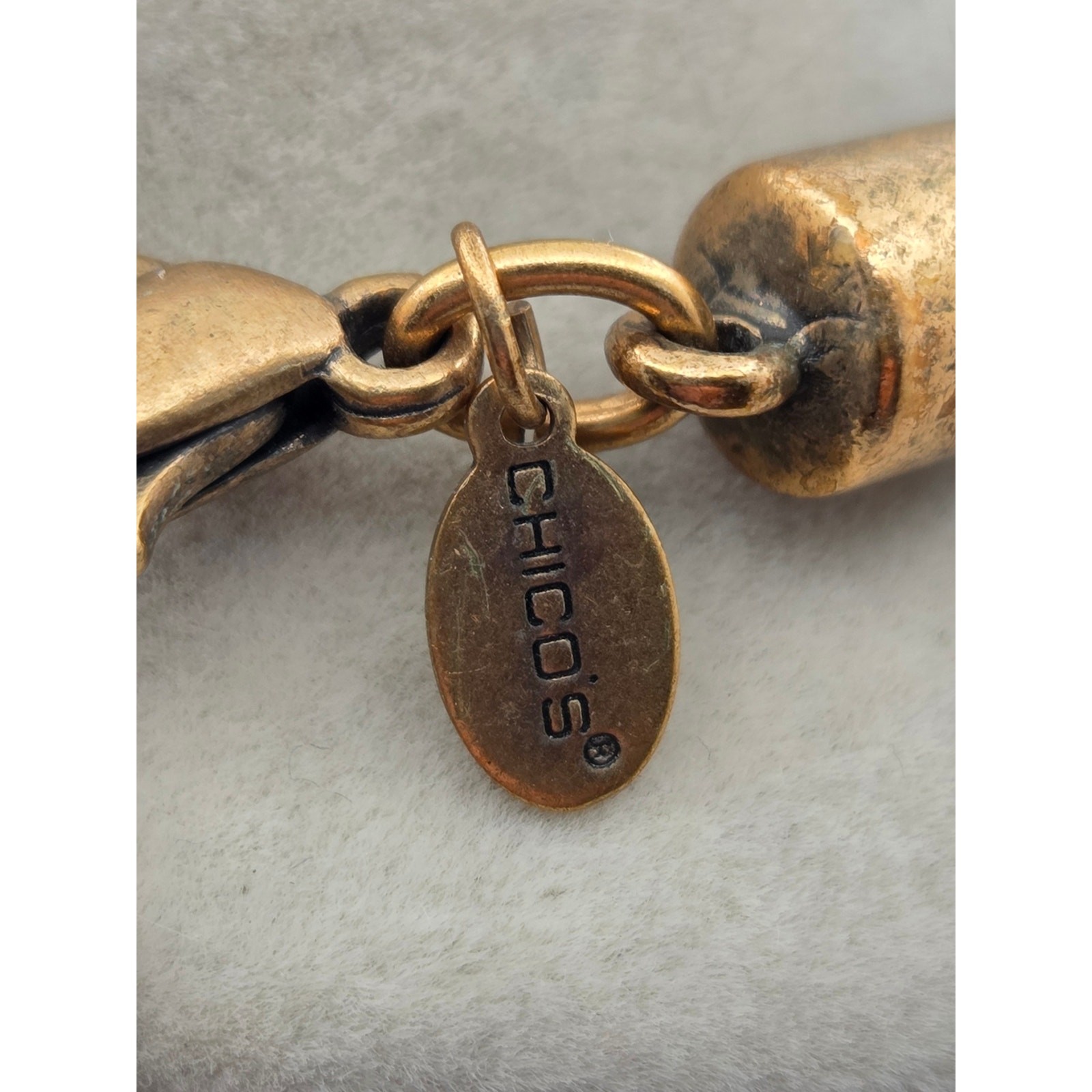 Chico’s Mid-Century Modern Style Resin & Brass Pendant Necklace Multi-Strand Cor