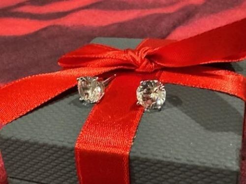 YES PLEASE! 2.5ct.T.W. Lab created White Sapphire Stud Earrings SS