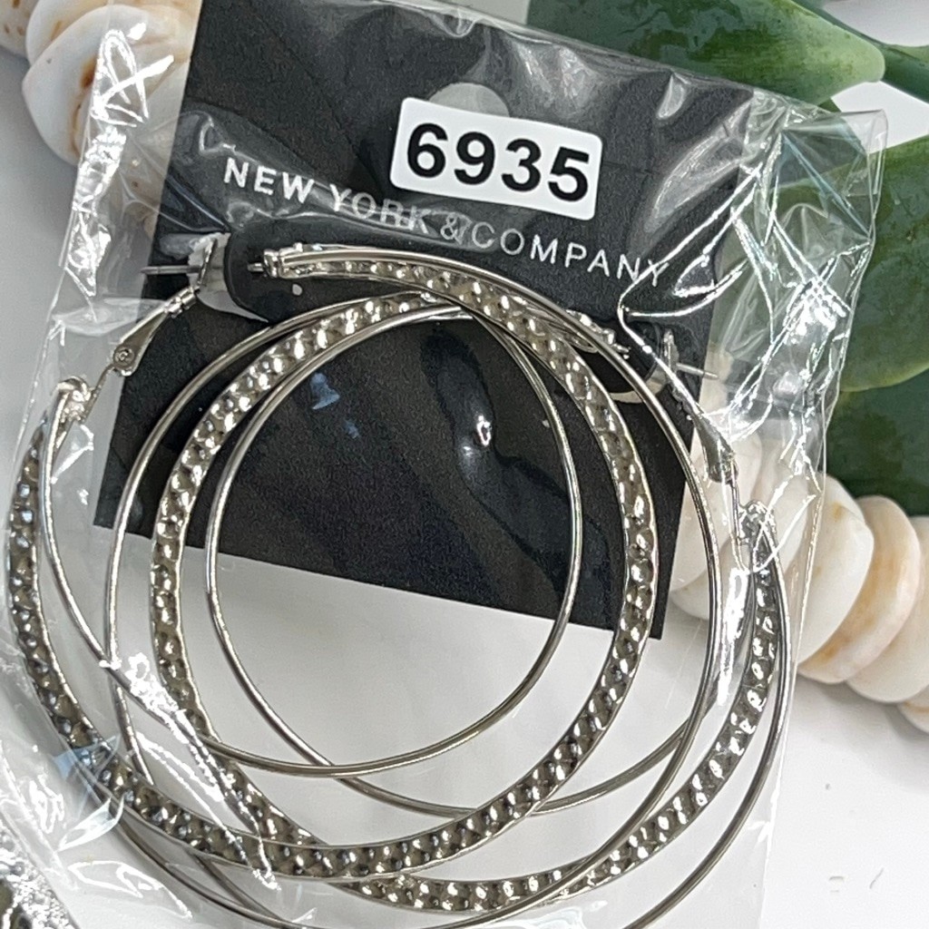 Gennaro layered hoop earring