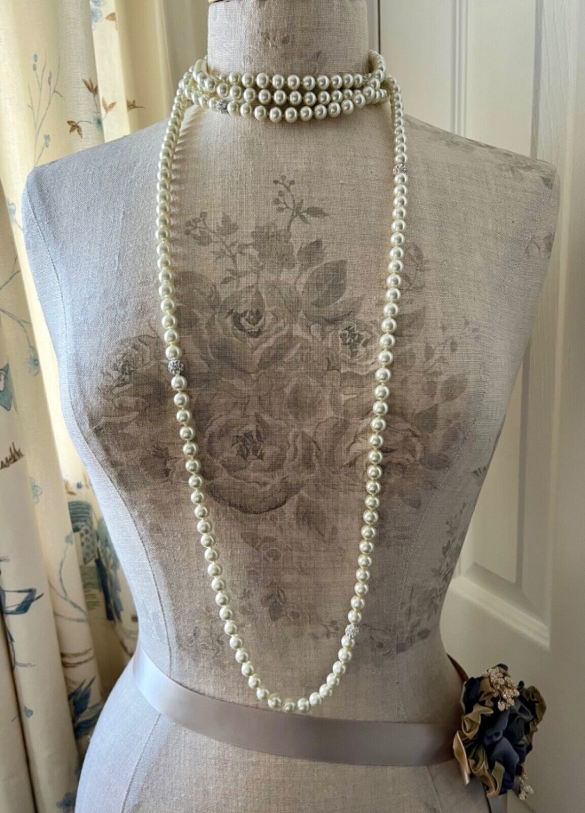 Good Quality Glass Pearl Versatile Very Long Length Crystal Balls Necklace BNWOT