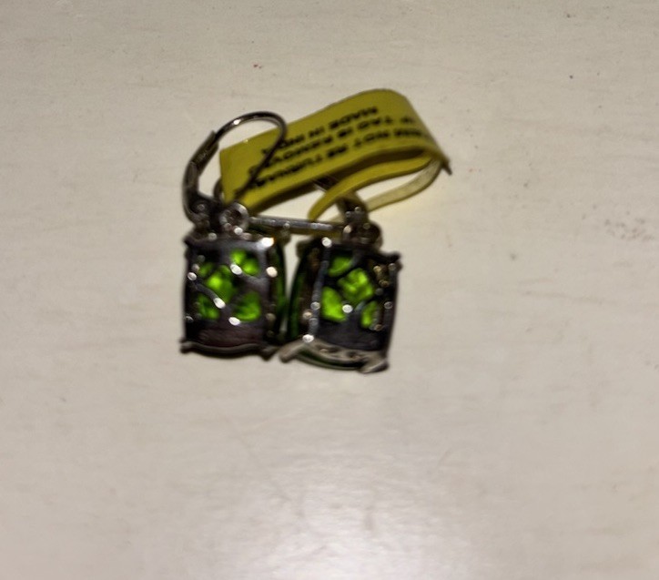 Lot of Two Metal Leverback Dangle Earrings Prong Set Cushion Cut Green Stone