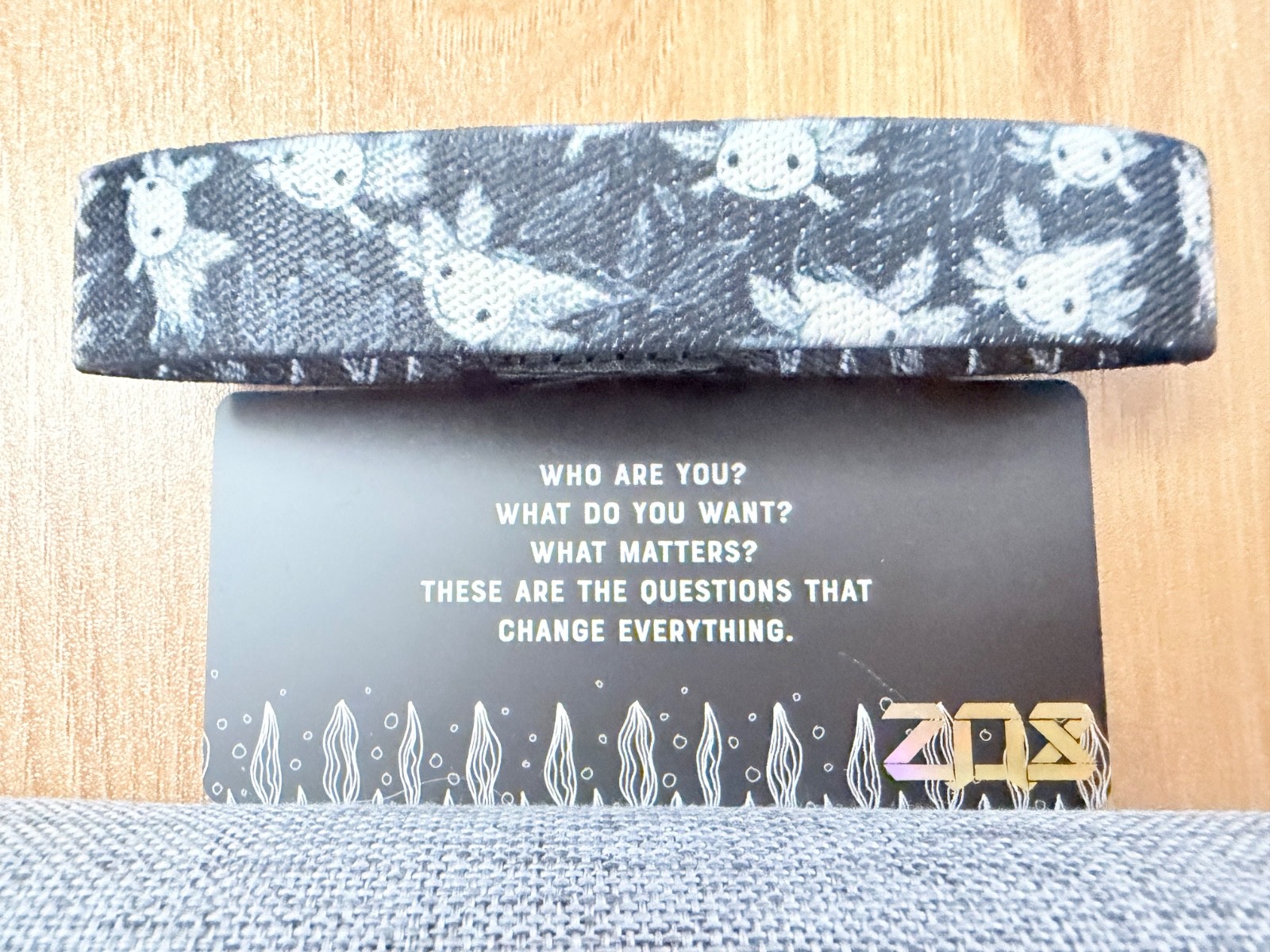 “ZOX AXOLOTL QUESTIONS” MEDIUM NIP $6 SHIPPING FOR UP TO 8