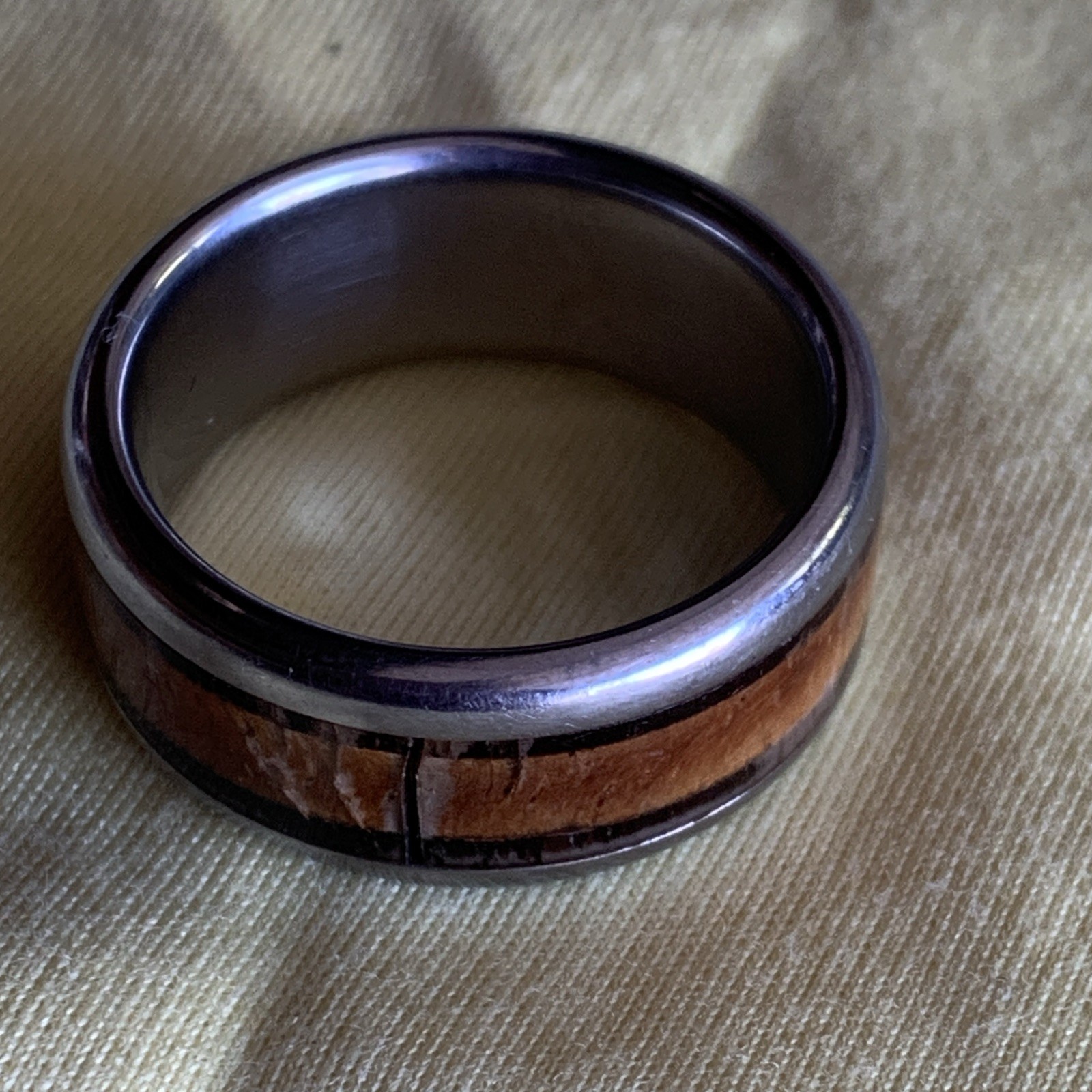Silver & Brown Wood Inlay Band Ring Size 9 Silver Tone No Stone Pre-Owned