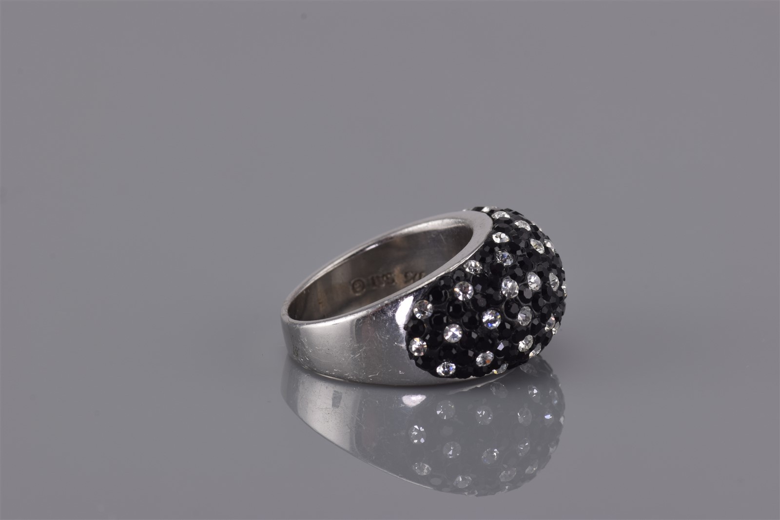 Sai Krishna SAI Sterling Silver Black & White Sparkle Domed Band Ring 925 Sz: 7