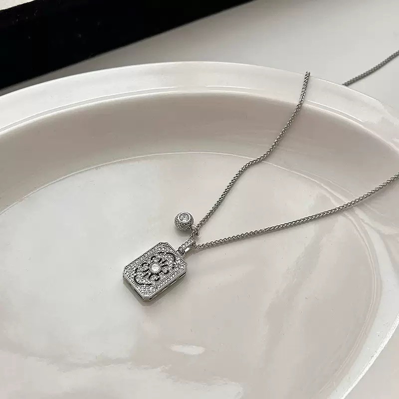 Vintage Square Tag Simulated CZ Pendant Adjustable Wheat Chain Necklace