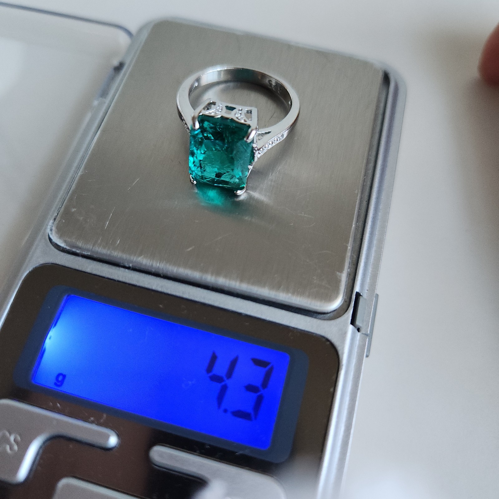 Size 8.75 Sterling Silver Emerald Cut Green Stone Ring Statement 4.3g
