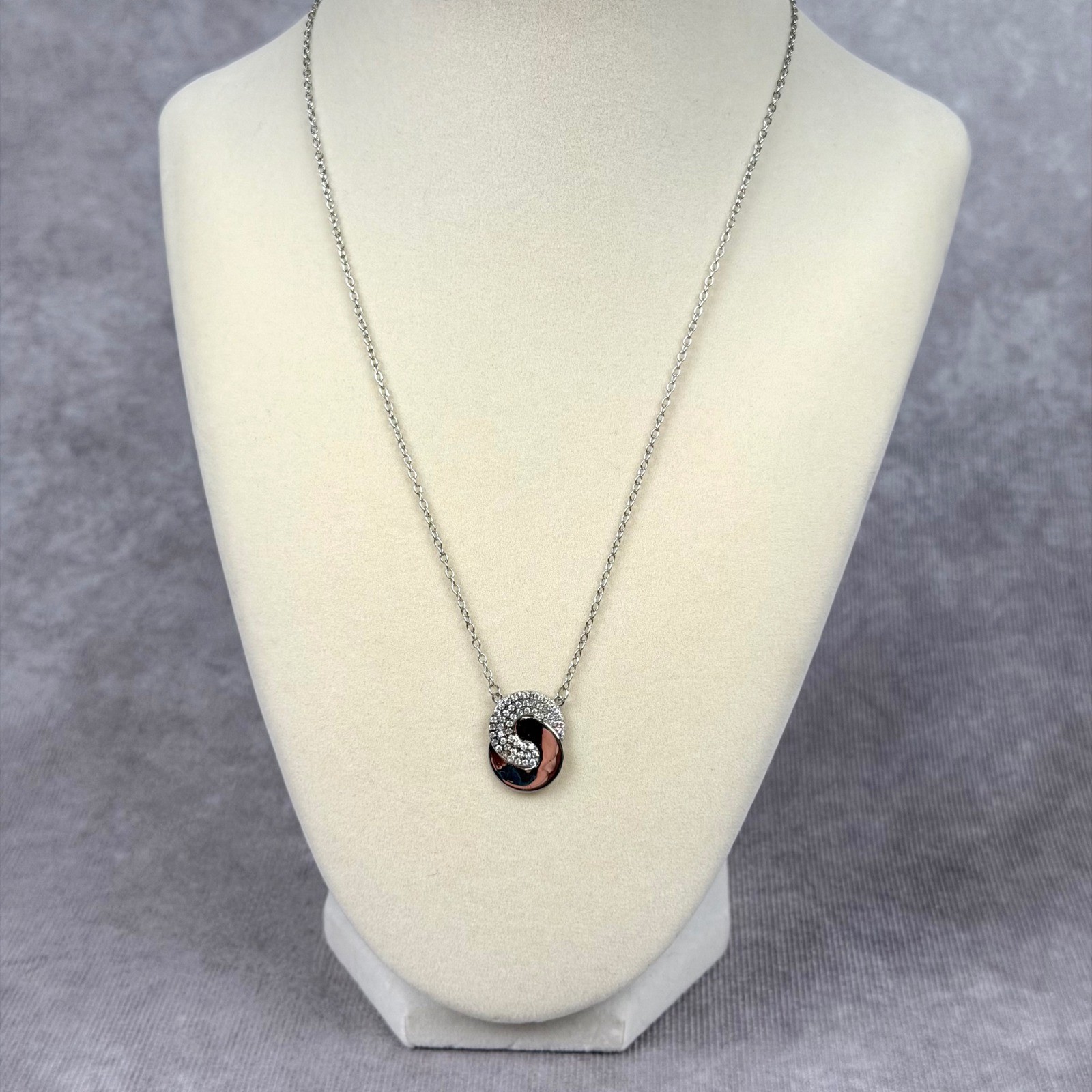 Freida Rothman Sterling Silver Pave Cubic Zirconia Interlocking Circle Necklace