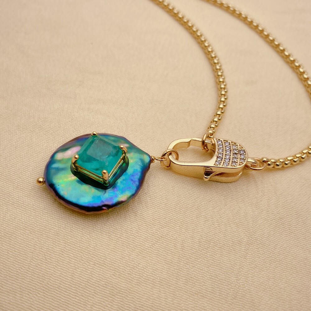 Cultured Black Pearl Quartz Pendant Gold Plated Chain Necklace Simple Jewelry
