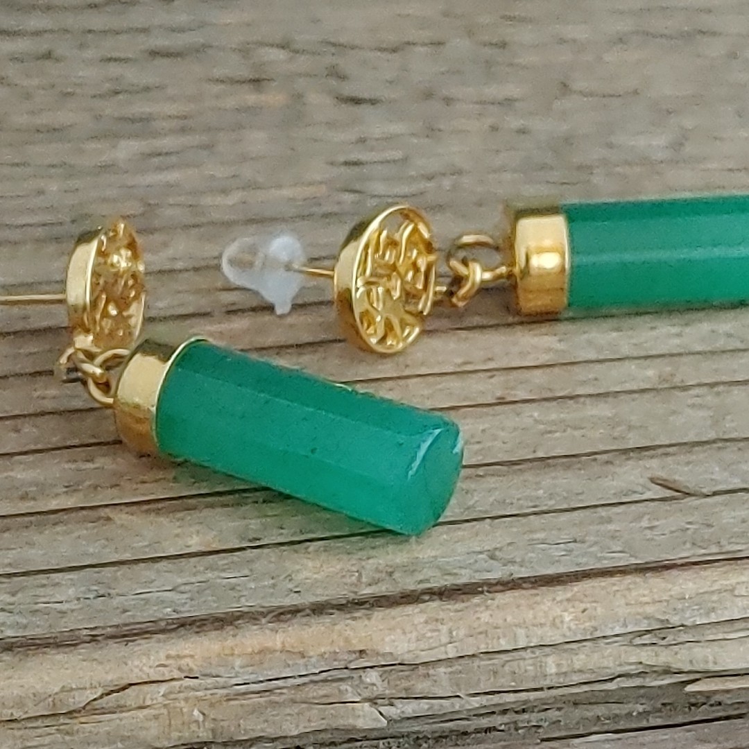 Translucent Green Stone Gold Tone Chinese Earrings Post Dangles 1.5”