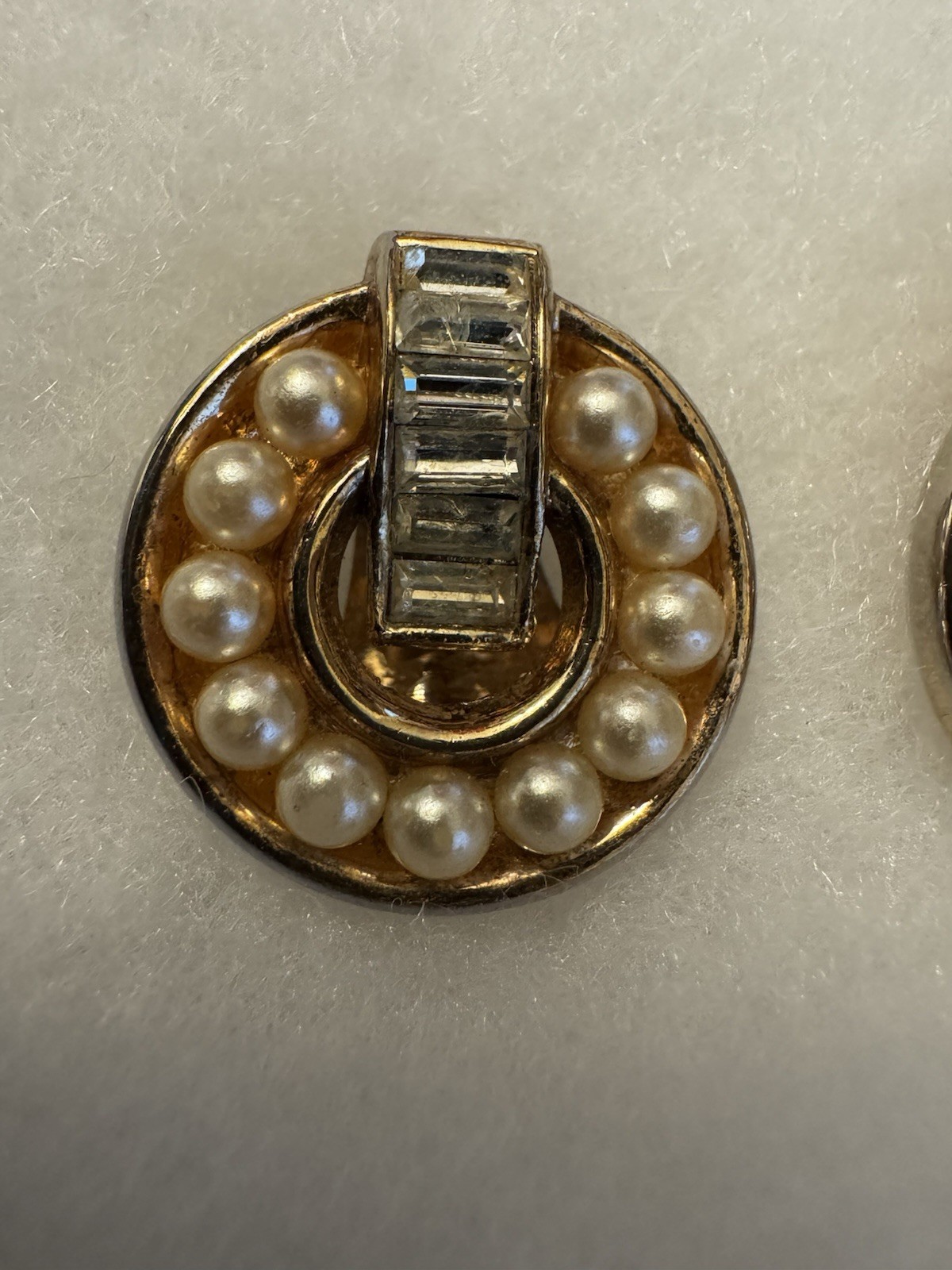 Vintage Crown Trifari Faux Pearl Baguette Rhinestone Clip On Earrings Gold Tone