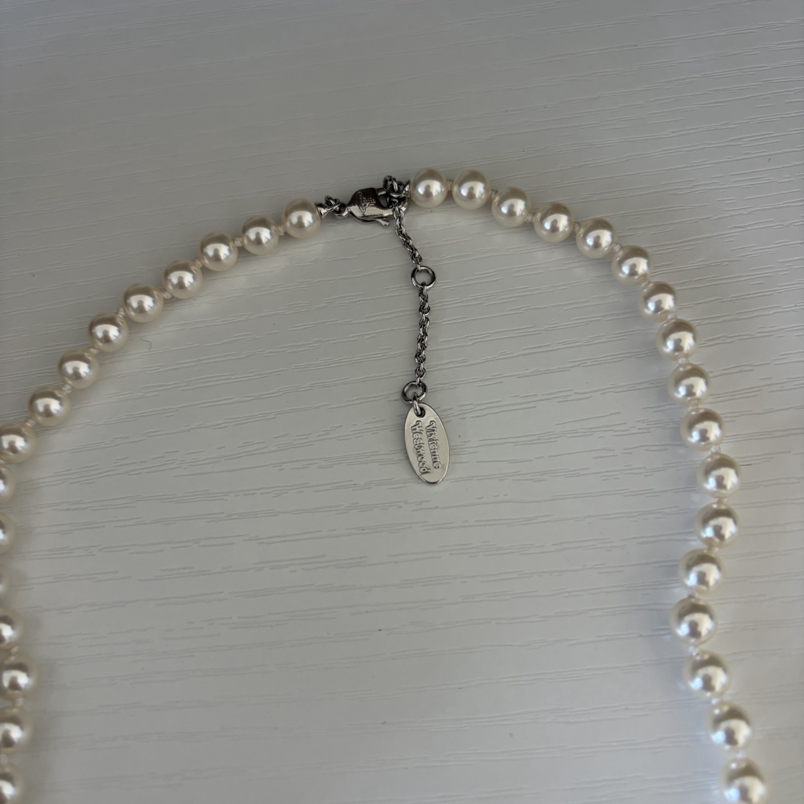 Vivienne Westwood Lucrece Faux Pearl Necklace Silver White Orb Charm Adjustable
