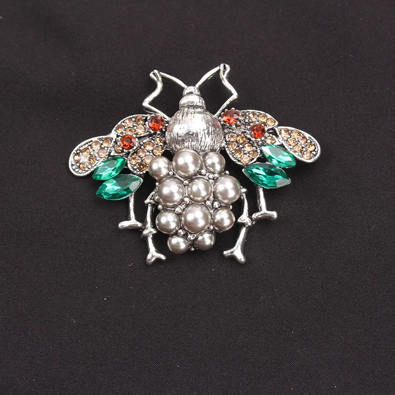 Women Men Unisex Bees Lover Brooch Fashion Insects Honeybee Pins Badge Jewelry