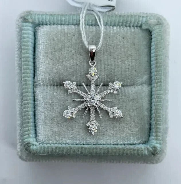Round Cut Simulated Diamond Stunning Snowflake Pendant In 14K White Gold Plated