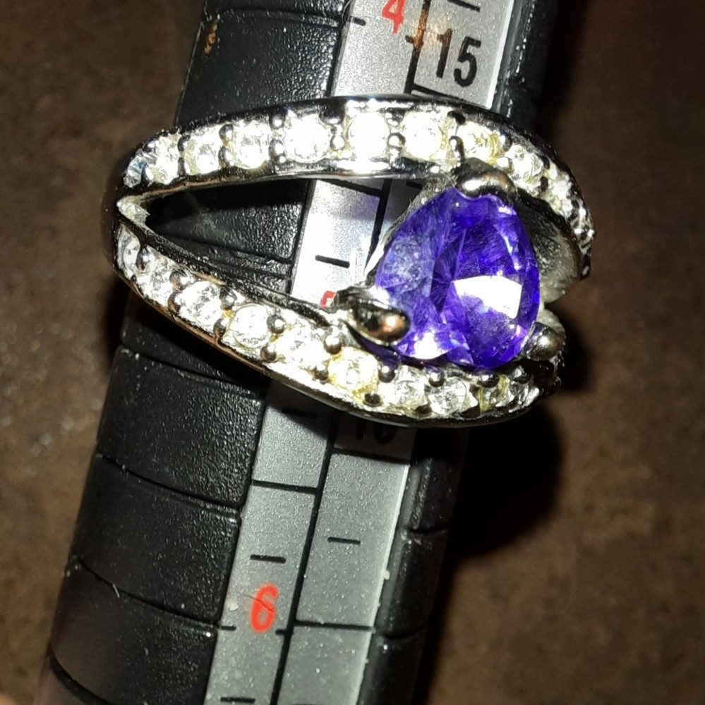 Heart purple amethyst faux gemstones ring silvertone size 5 US cocktail