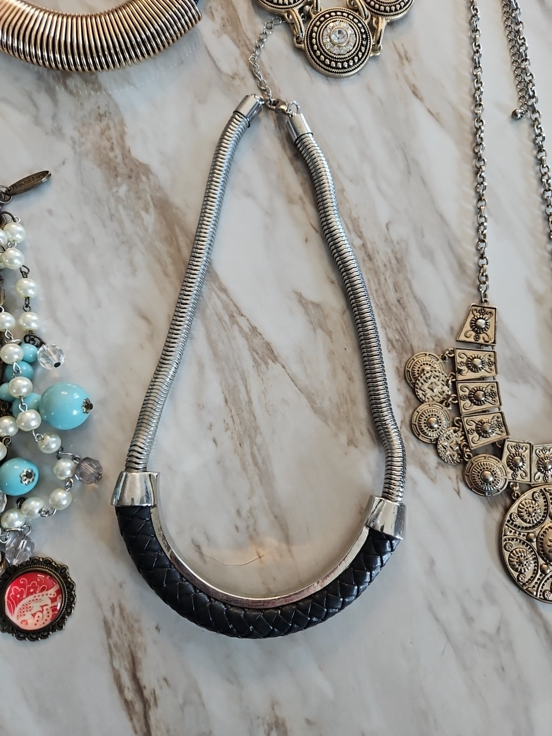 18pc Costume Necklace Lot Faux Pearls Beaded Chunky Statement Resale Branded
