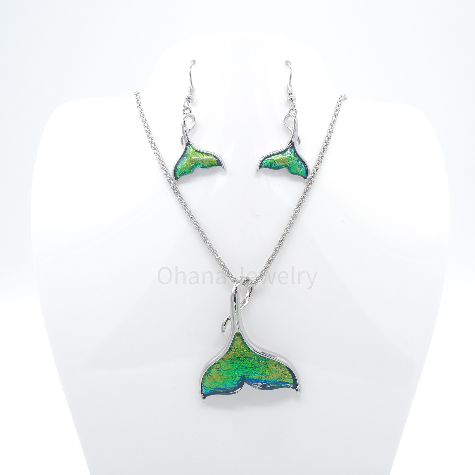 Resin Metal Alloy Fashion Necklace Pendant and Earring Set – Whale Tail