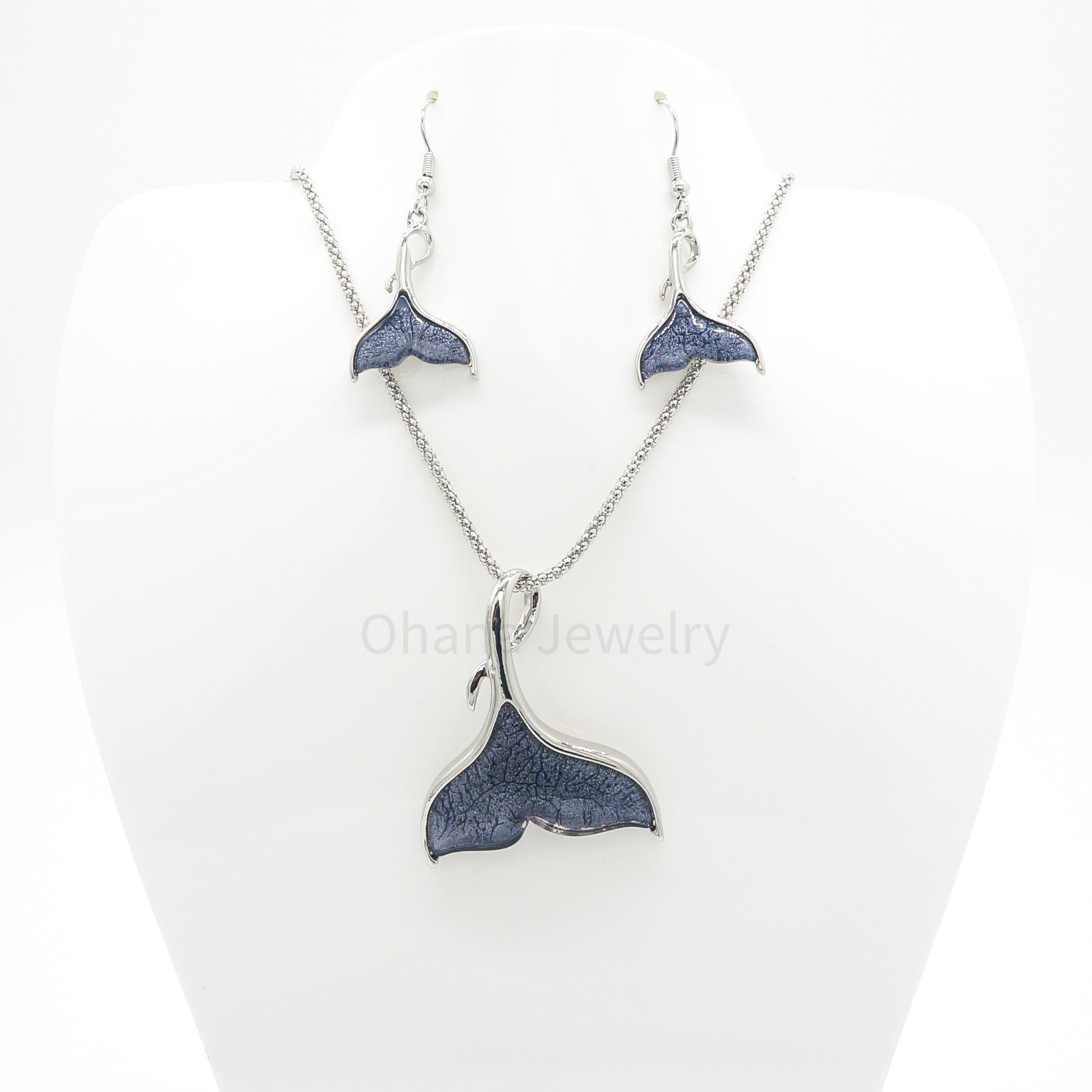 Resin Metal Alloy Fashion Necklace Pendant and Earring Set – Whale Tail