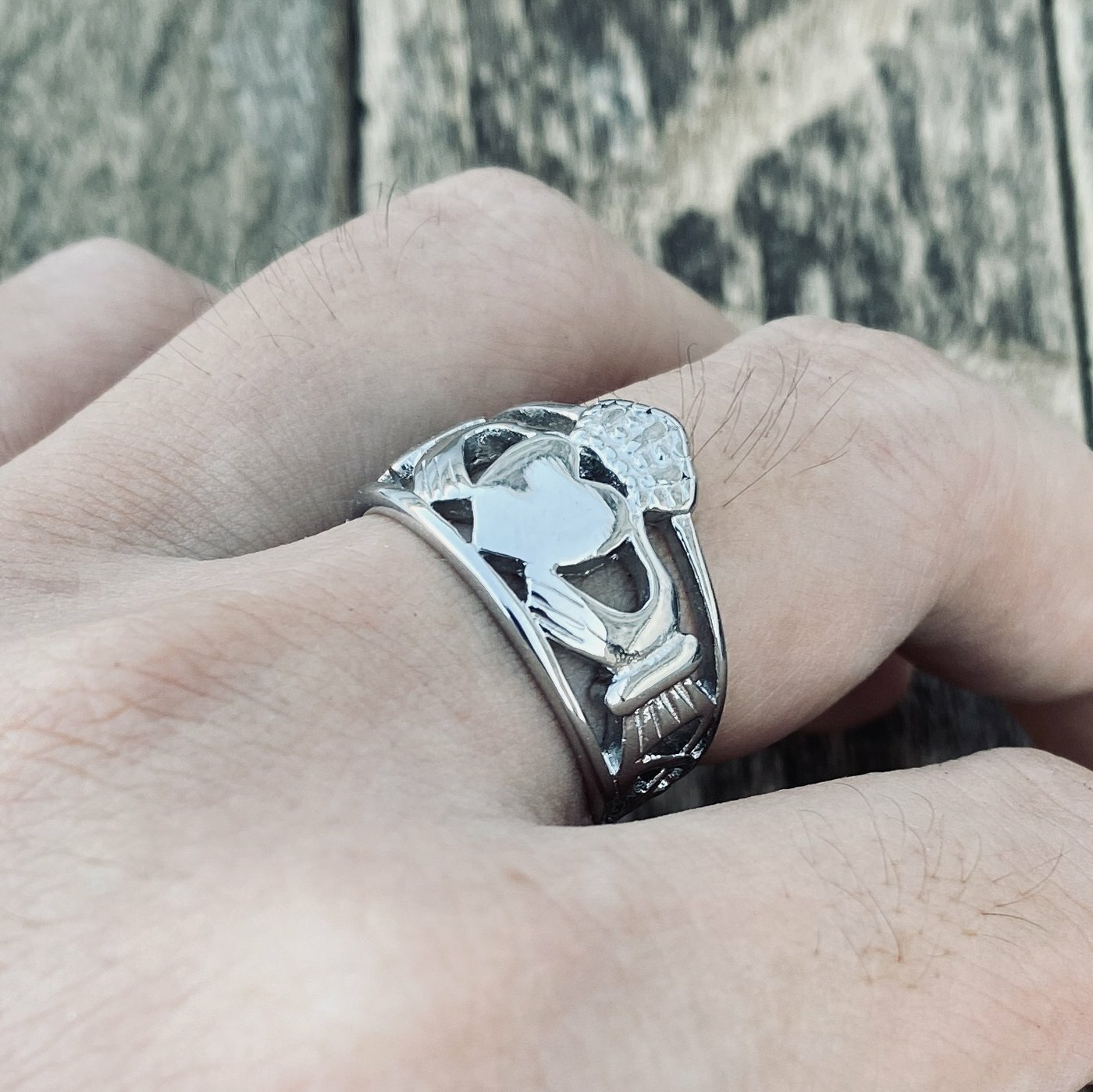 MENDEL Stainless Steel Mens Celtic Irish Claddagh Wedding Band Ring Size 6-15