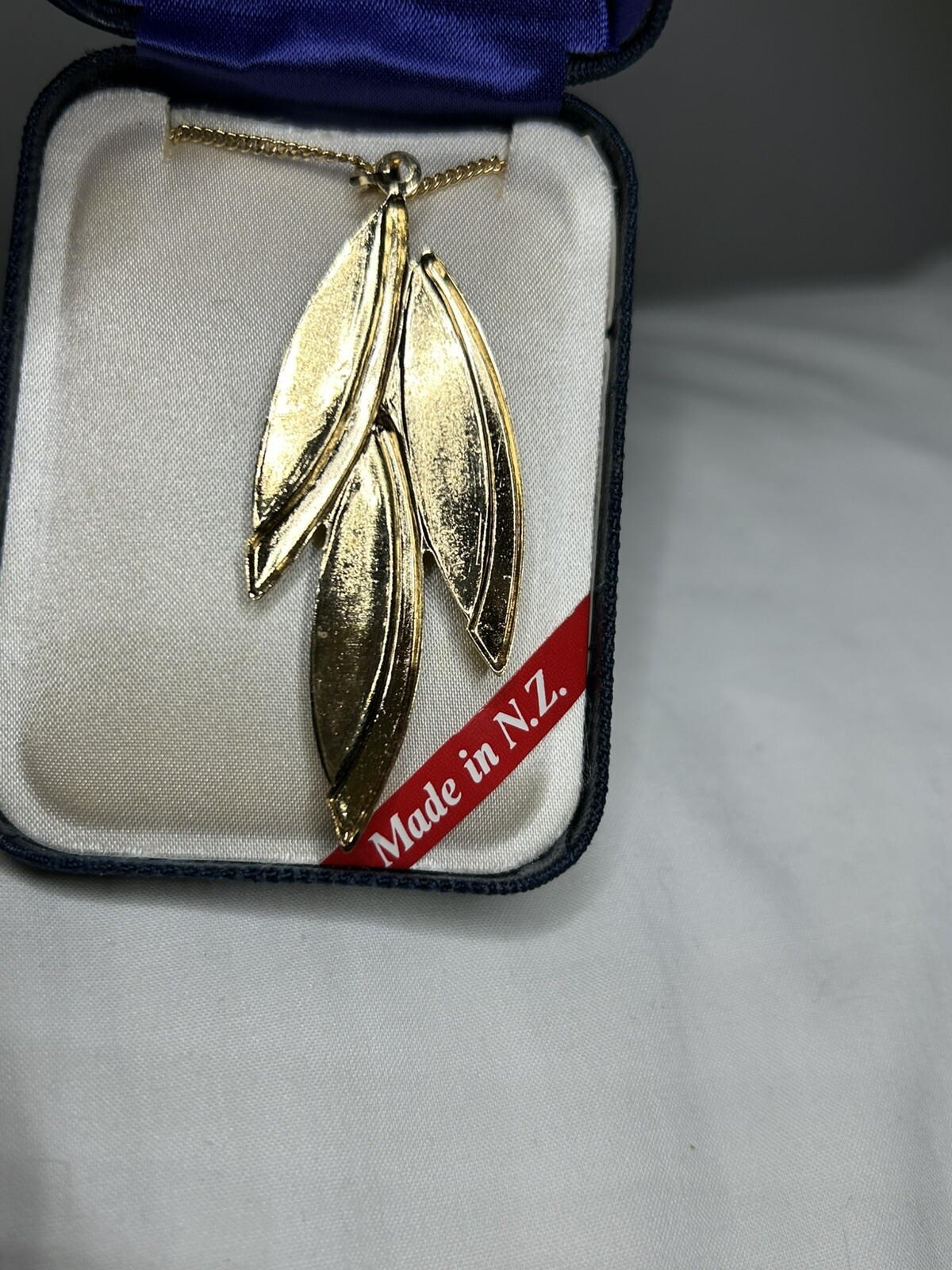 Vintage Ariki Genuine Paua Shell 22k GP Pendant Necklace ~ New Zealand ~ Boxed