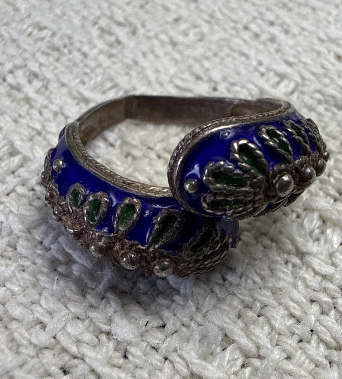 Vintage Ring silver 925 intricately crafted enamel Snake Victorian Style Blue