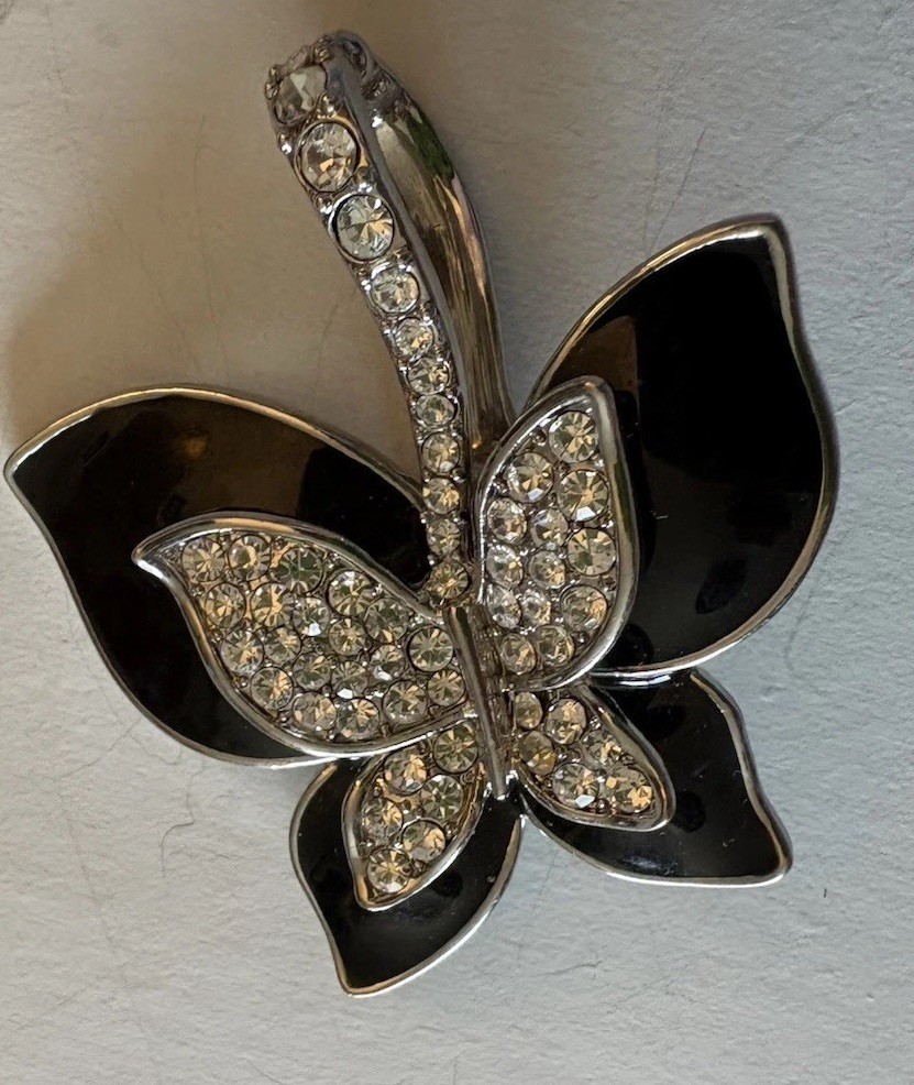 Fly without Strings , Spread your Wings Butterfly Pendant