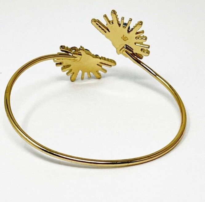 Banana Republic Gold Tone Leaf Hammered Style Open Cuff Bracelet 7 inches