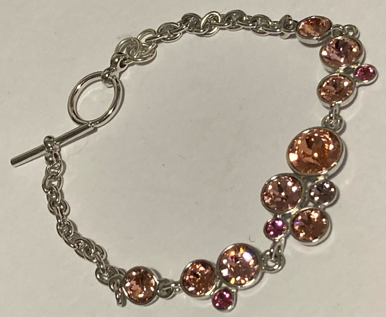Silver Tone T Bar Bracelet Pink Sparkly (Swarovski Crystal?) Stones 7.5″ (9.69g