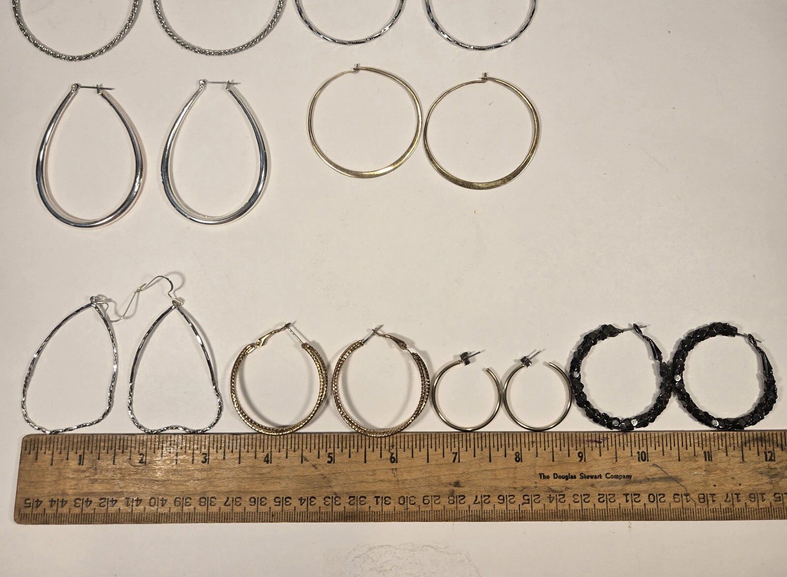 Lot Of 8 Pair Hoop Earrings Pierced Different Metal Tones Varying Diameters