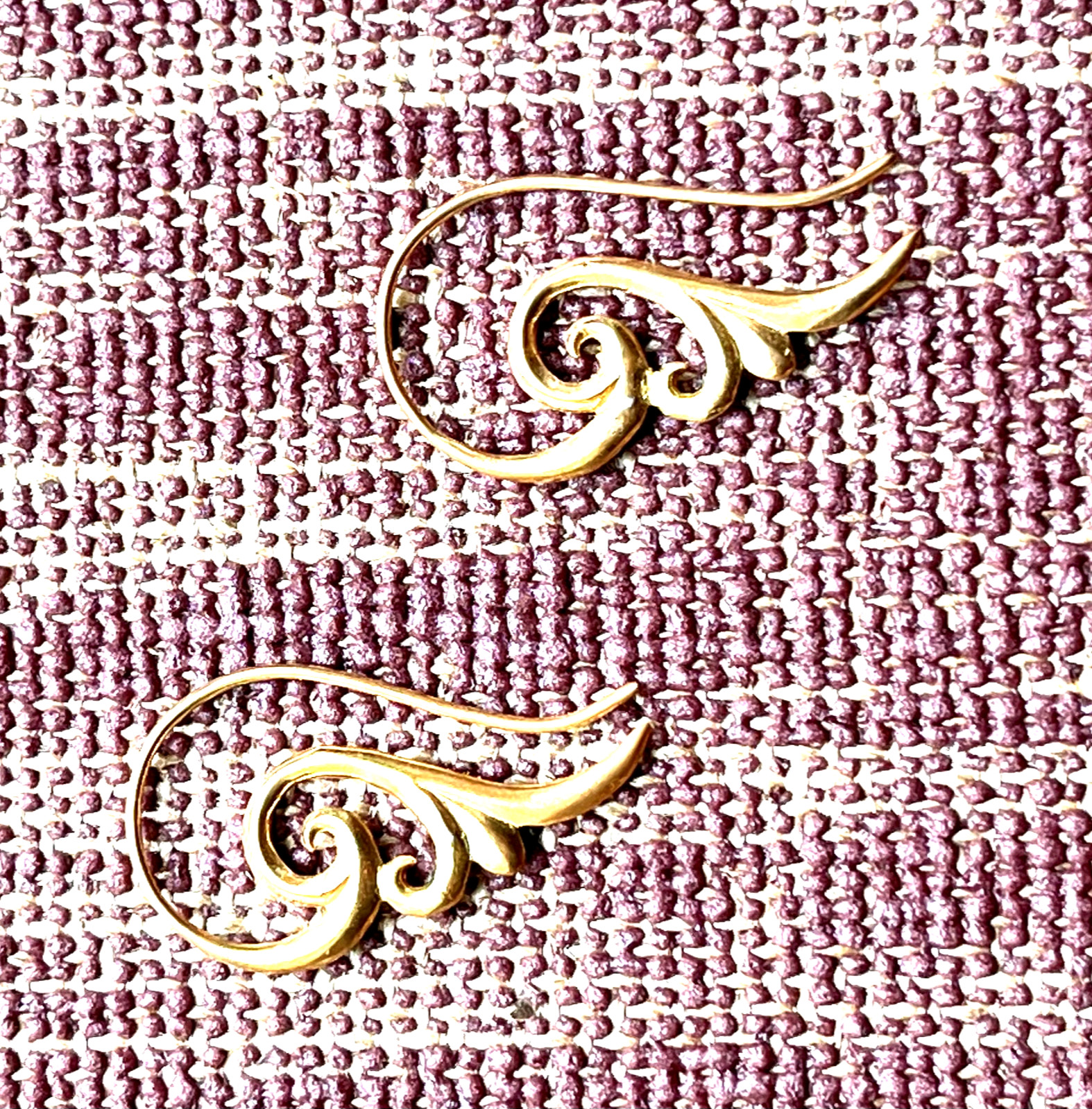 TEARDROP small spiral brass earrings curled round unique brass hook BR-S1