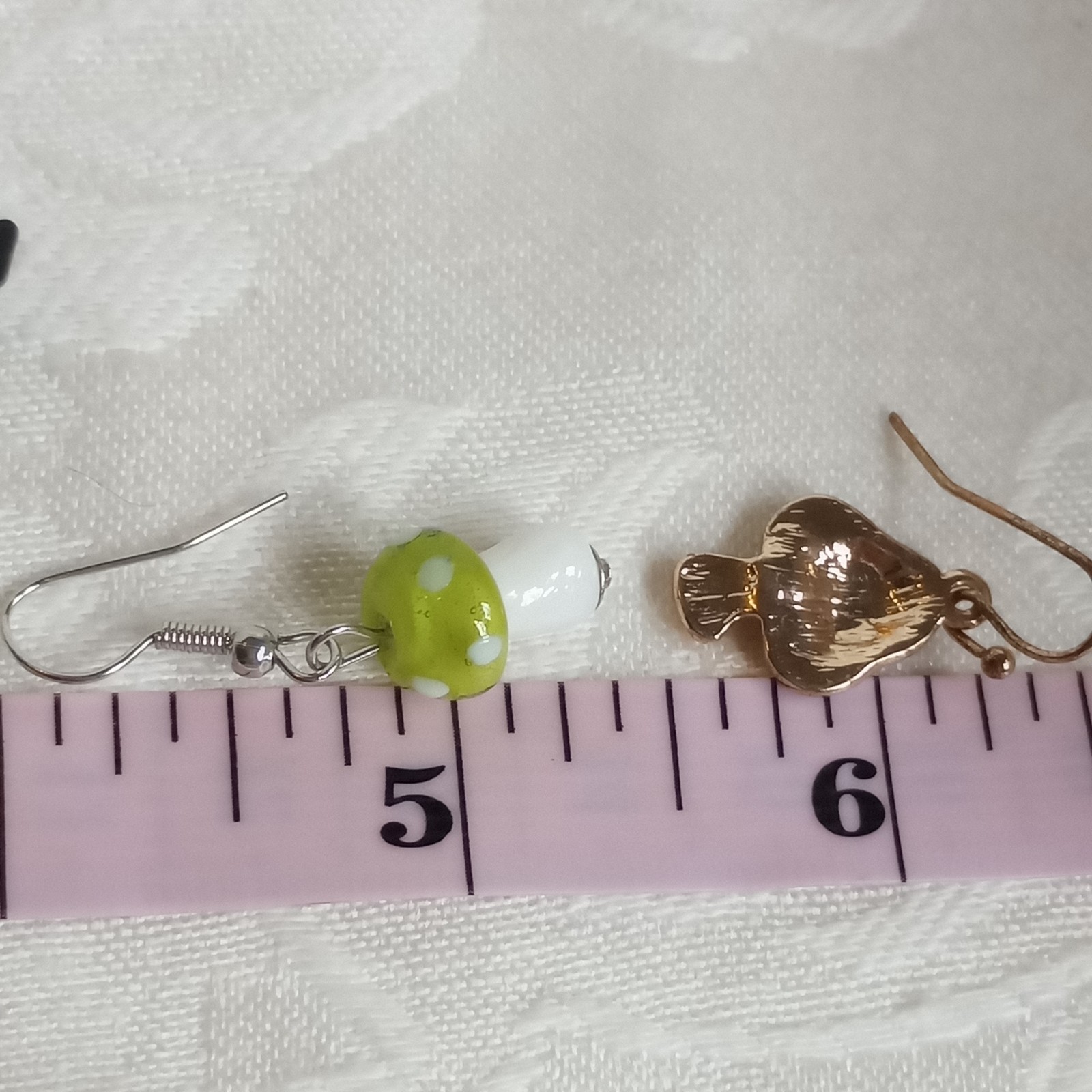 lot of 3 Mushroom Green Black Goldtone flower power pierced dangle earrings