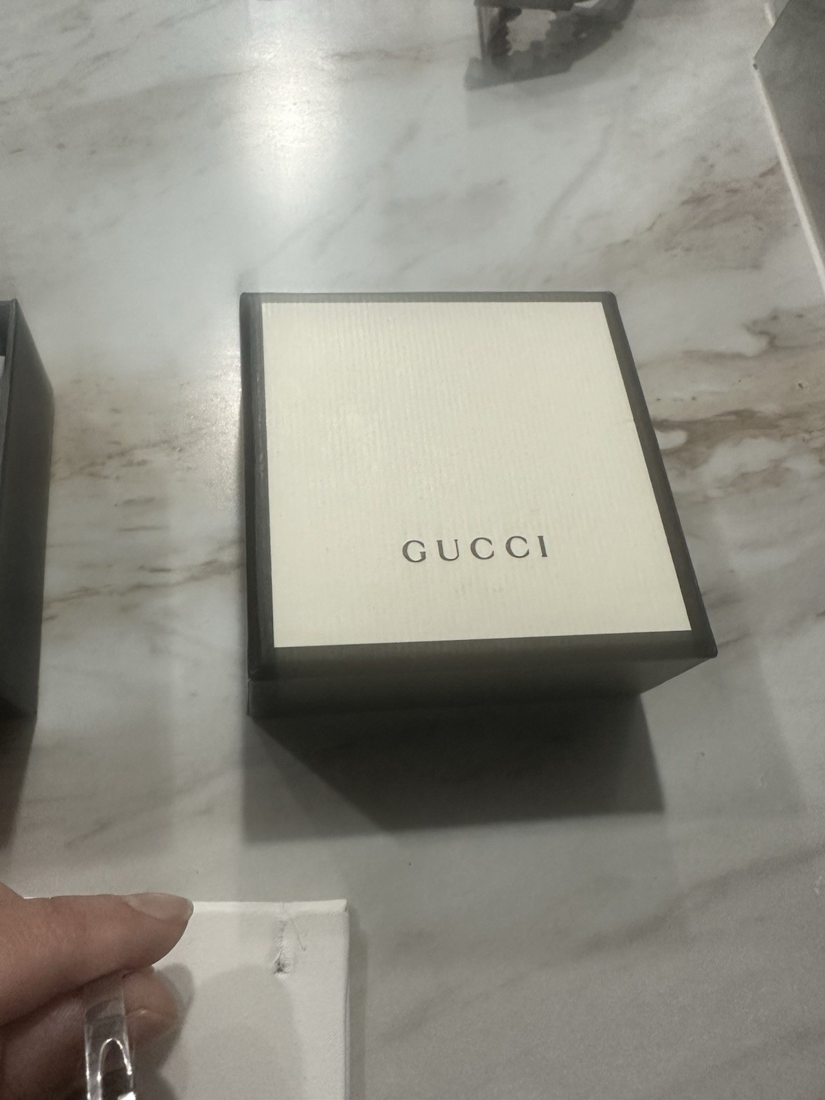 AUTHENTIC GUCCI 925 STERLING SILVER HOOP EARRINGS MSRP $650 MADE IN ITALY