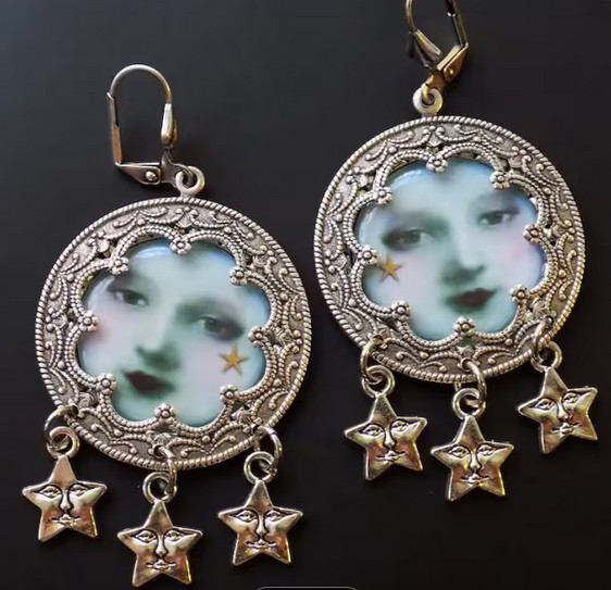 Moon face star charm earrings