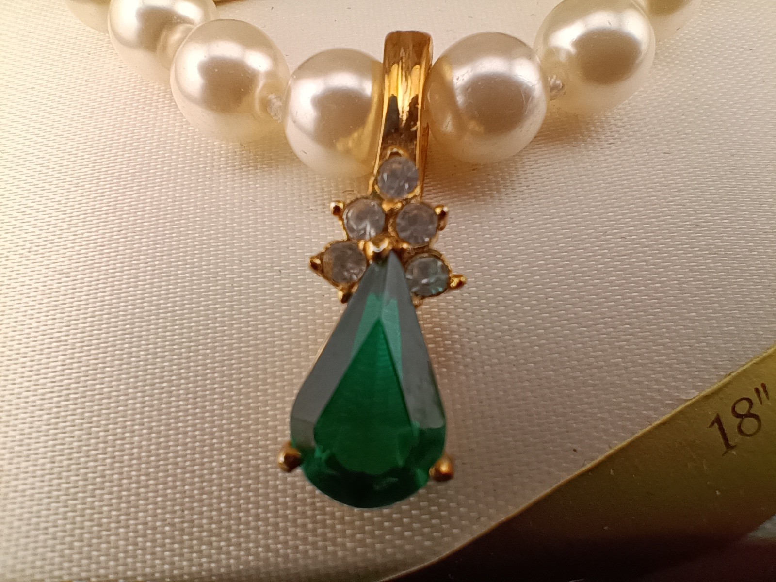 Roman Emerald Pearl Jewelry Necklace Peirced Earrings Yellow Gold Plated W/ Box