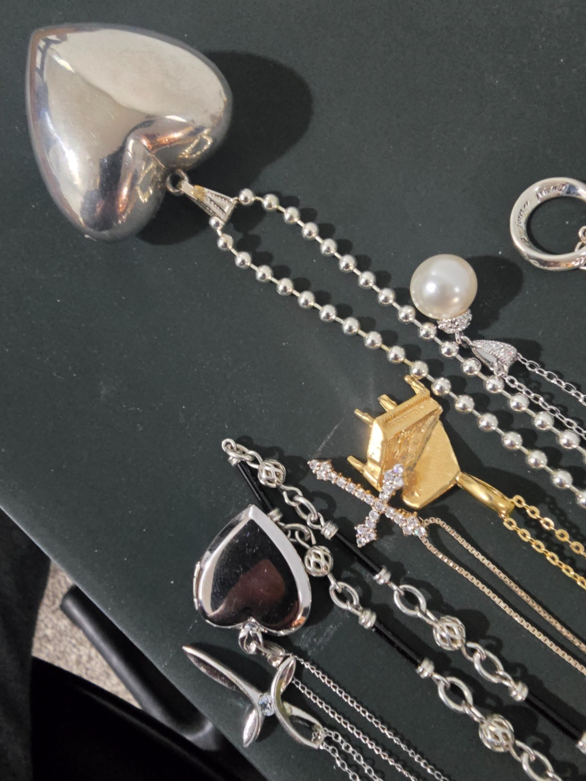 Lot of (14) Necklaces Mixed Metals/Materials (925,avon,monet)